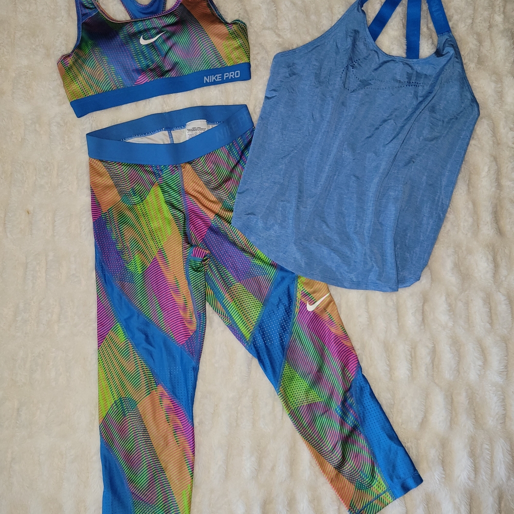 Nike Pro Colorful Activewear Set
